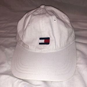 Tommy Hilfiger white hat